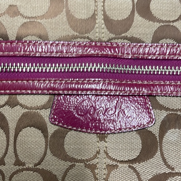 Used Coach over the shoulder bag - Picture 3 of 17